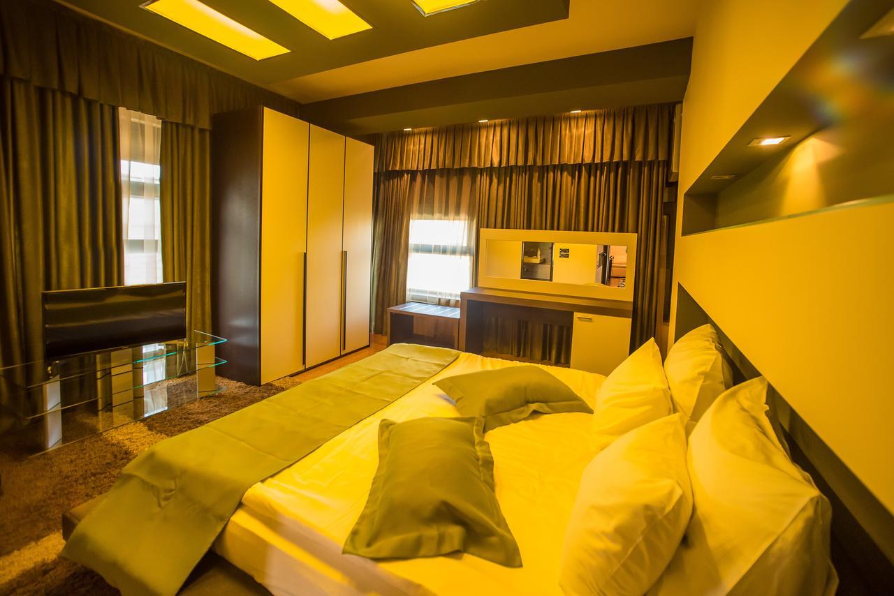 Simple Rooms Self Check In Bukares Bagian luar foto